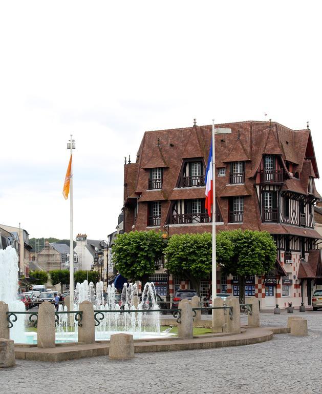L'Ideal 112 - 85M2, 2 Chambres, Parking & Cabine De Plage Deauville Esterno foto