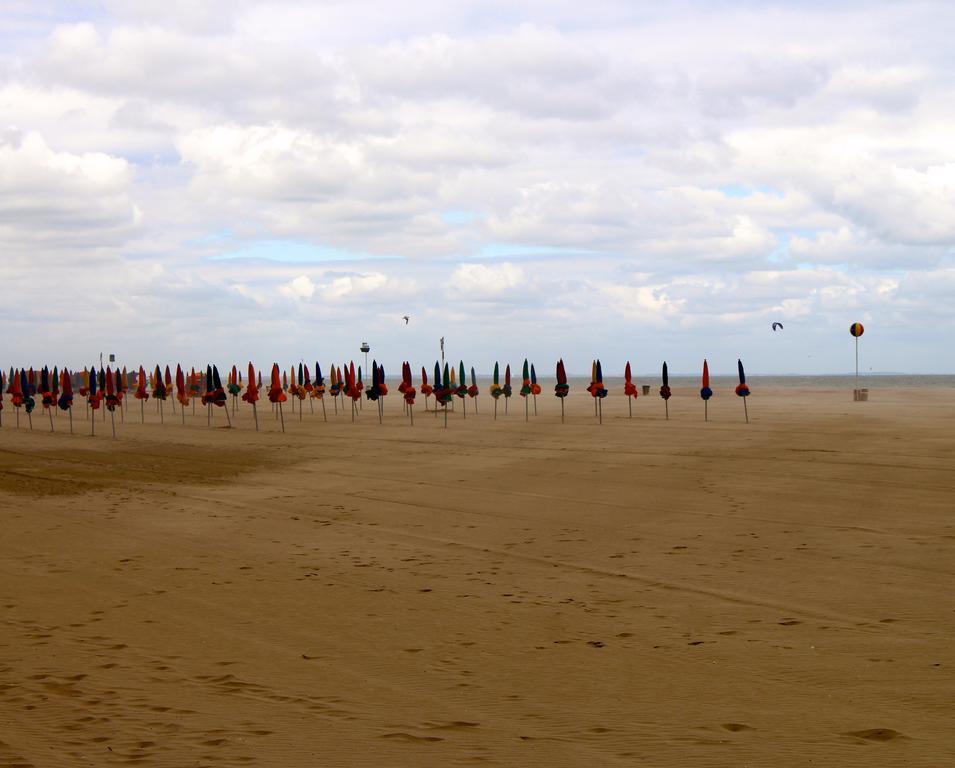 L'Ideal 112 - 85M2, 2 Chambres, Parking & Cabine De Plage Deauville Esterno foto